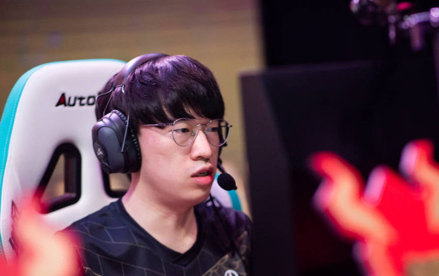 王者荣耀十周年庆典用户数突破新高引发热议